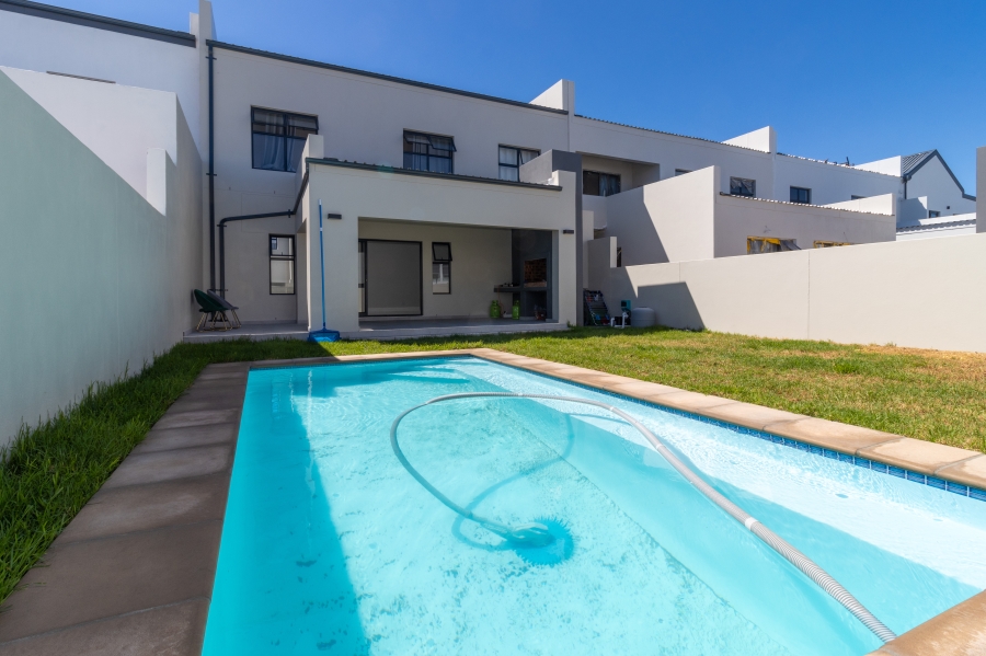 3 Bedroom Property for Sale in Sandown Western Cape